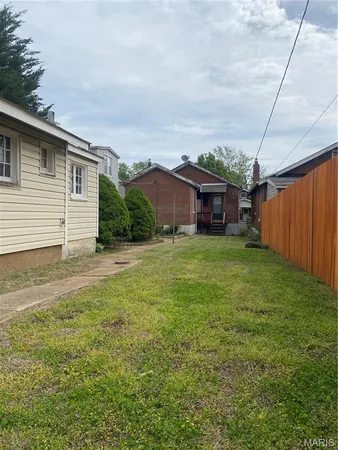 $99,900 | 4850 Goethe Avenue, St. Louis, MO 63116