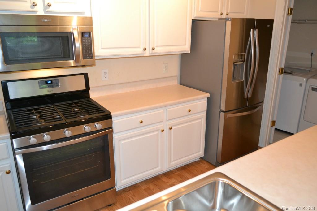 5617 Fairview Road Charlotte, NC 28209 - Photo 9 of 17