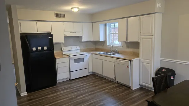 $1,400 | 1024 Silver Court, Murfreesboro, TN 37130