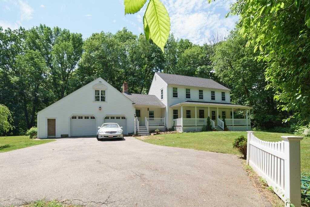 13 Deerfield Road Medway, MA 02053 - Photo 1 of 28