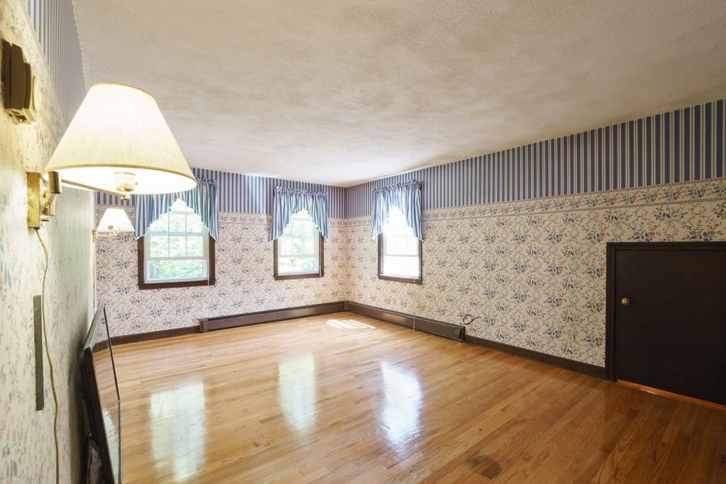 13 Deerfield Road Medway, MA 02053 - Photo 16 of 28