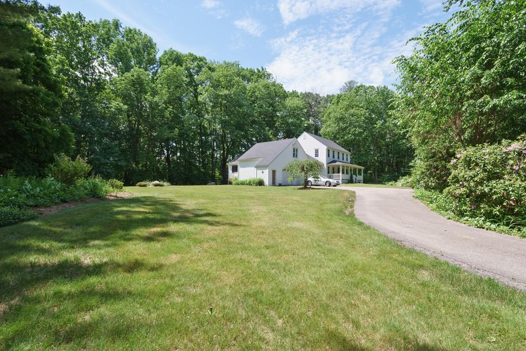 13 Deerfield Road Medway, MA 02053 - Photo 3 of 28