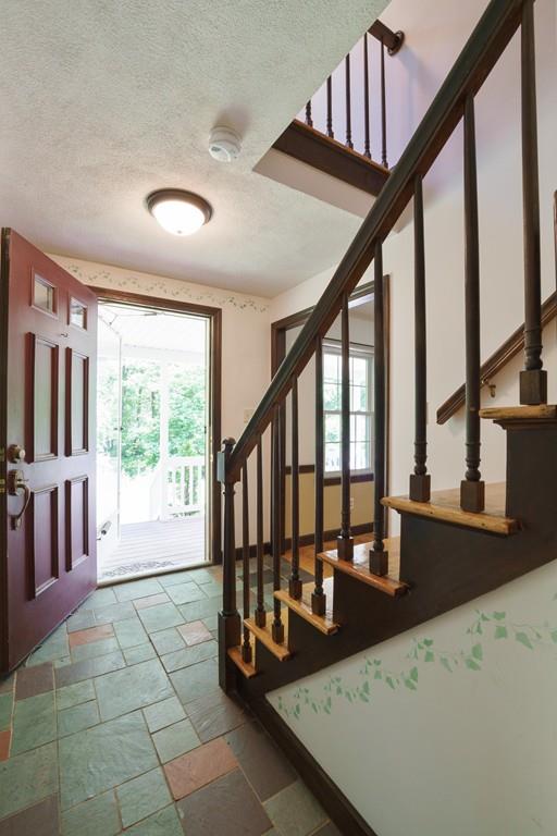 13 Deerfield Road Medway, MA 02053 - Photo 4 of 28