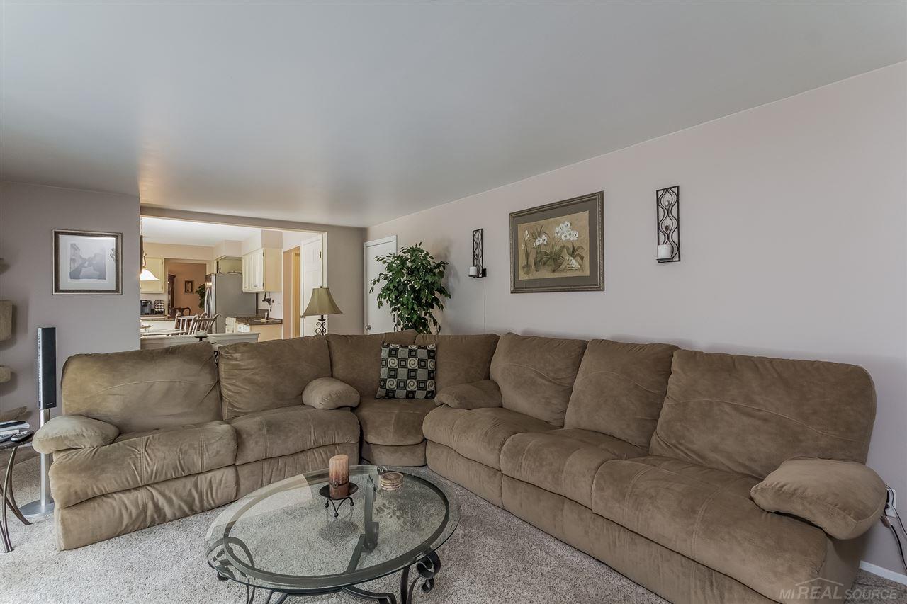 2300 North Fairview Lane Rochester Hills, MI 48306 - Photo 16 of 43
