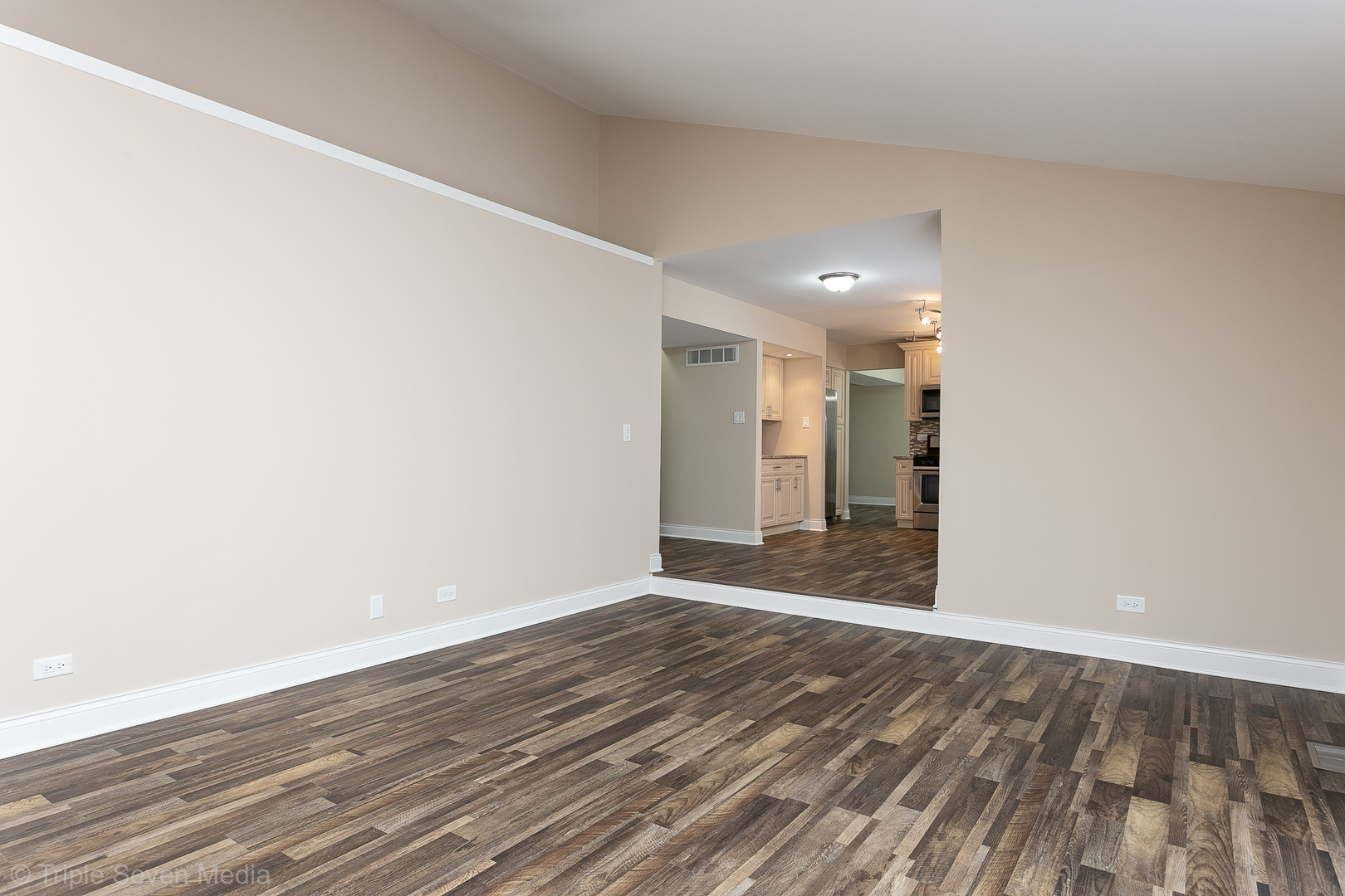 233 Willow Road Matteson, IL 60443 - Photo 6 of 32