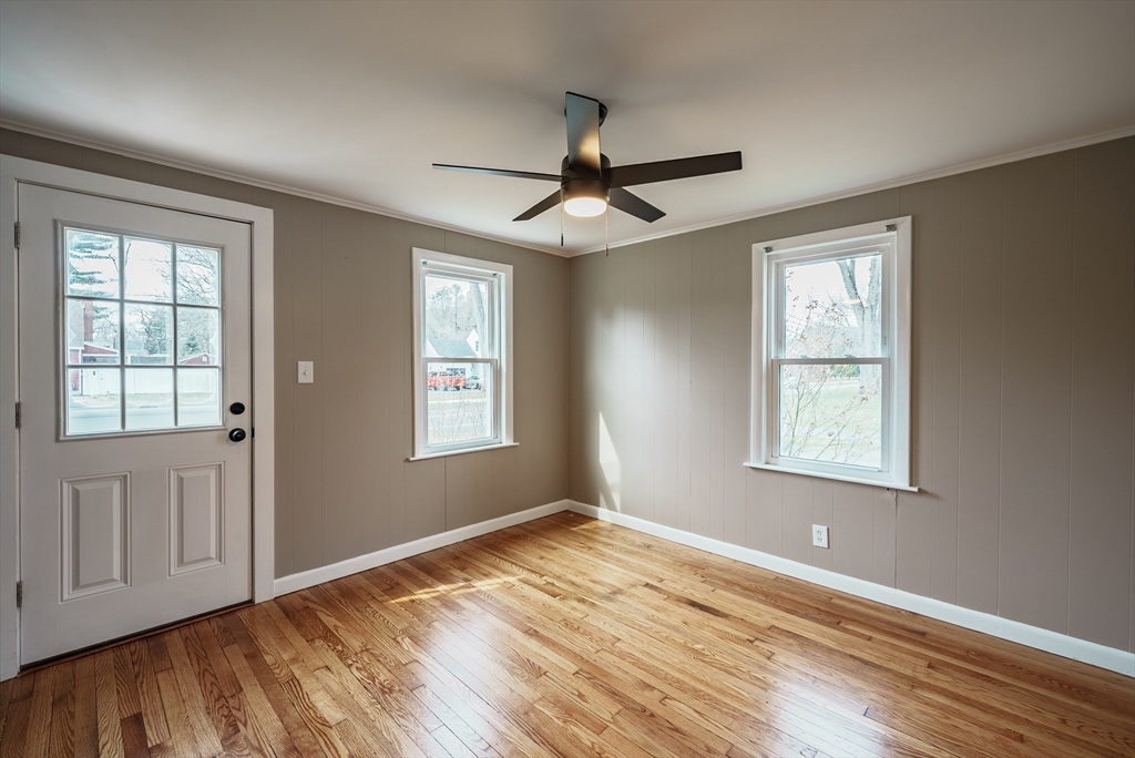 194 Holyoke Road Westfield, MA 01085 - Photo 12 of 34 Gallery Image 12
