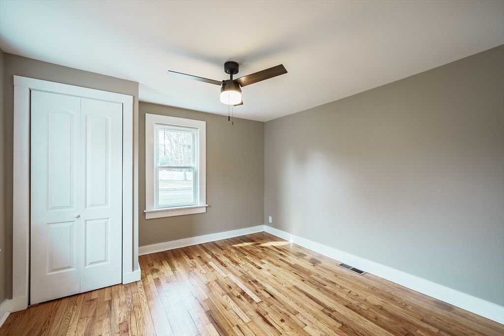 194 Holyoke Road Westfield, MA 01085 - Photo 14 of 34 Gallery Image 14