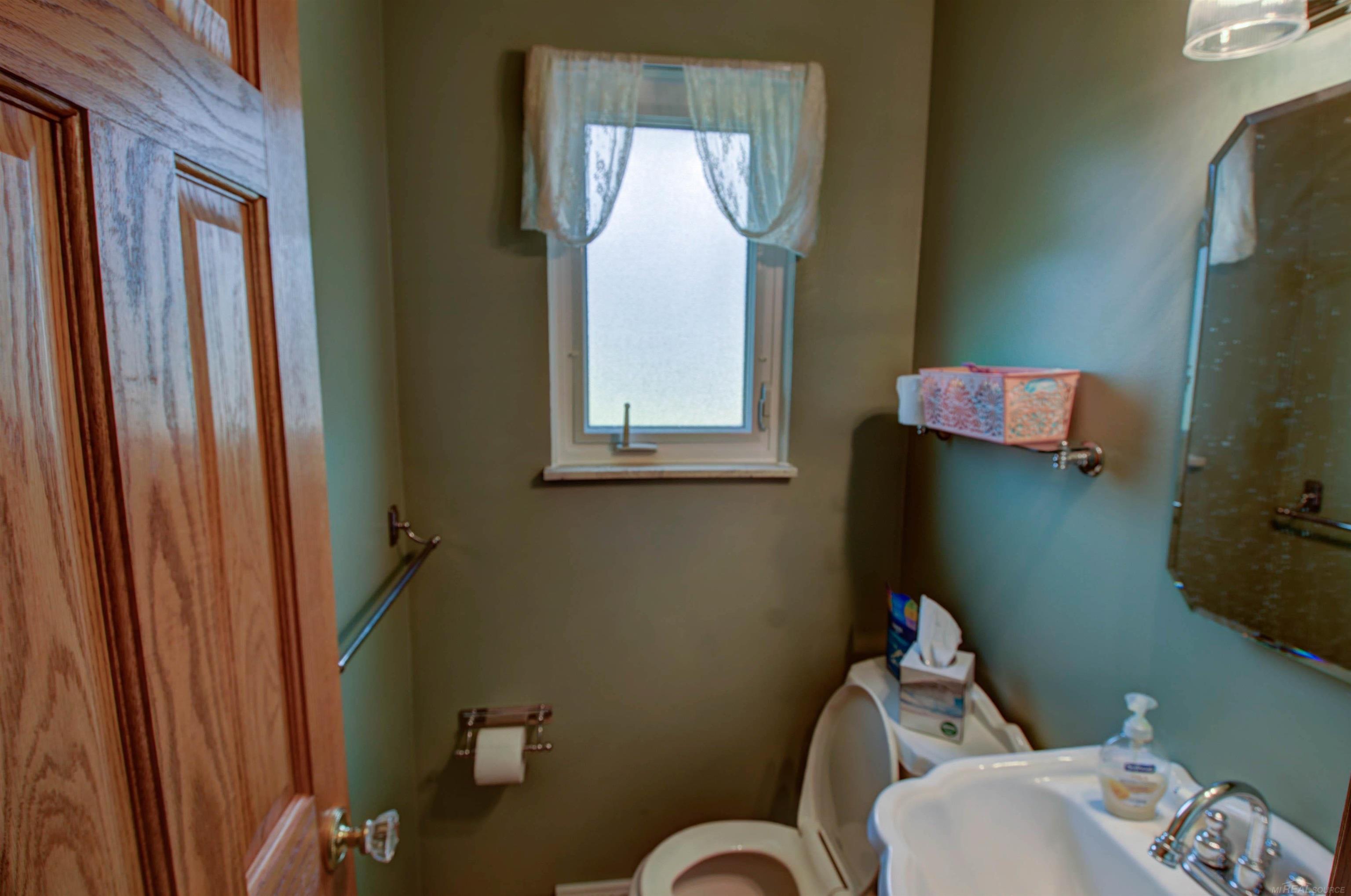 3125 South Fenton Road Holly, MI 48442 - Photo 25 of 34 50114821-24.JPG
