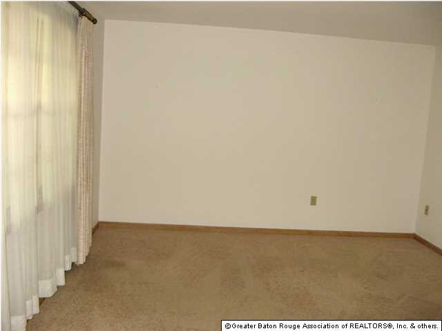 1240 Colonial Drive Baton Rouge, LA 70806 - Photo 3 of 20 Gallery Image 3