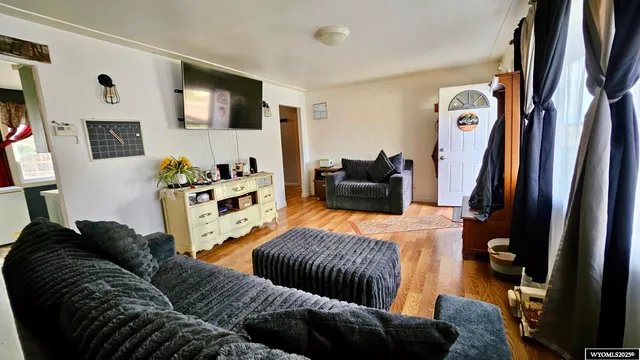 $185,000 | 817 South 11th Street, Worland, WY 82401
