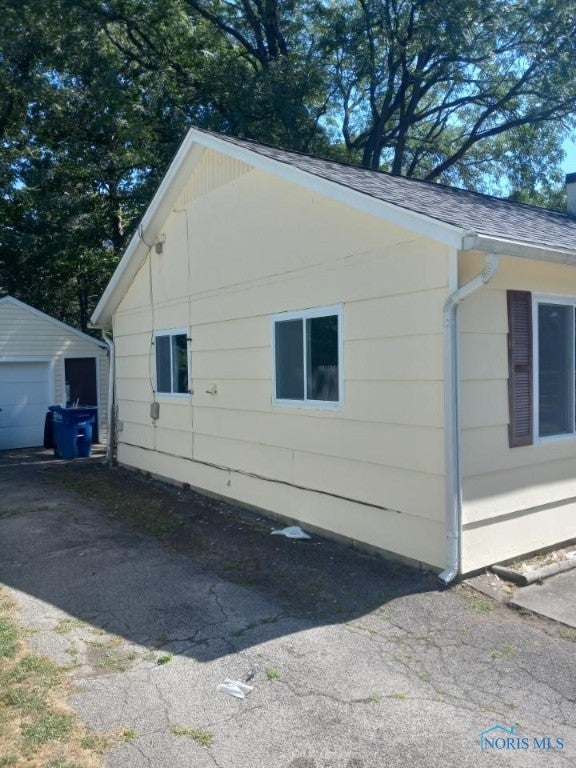 110 Independence Road Toledo, OH 43607 - Photo 4 of 15 Gallery Image 4