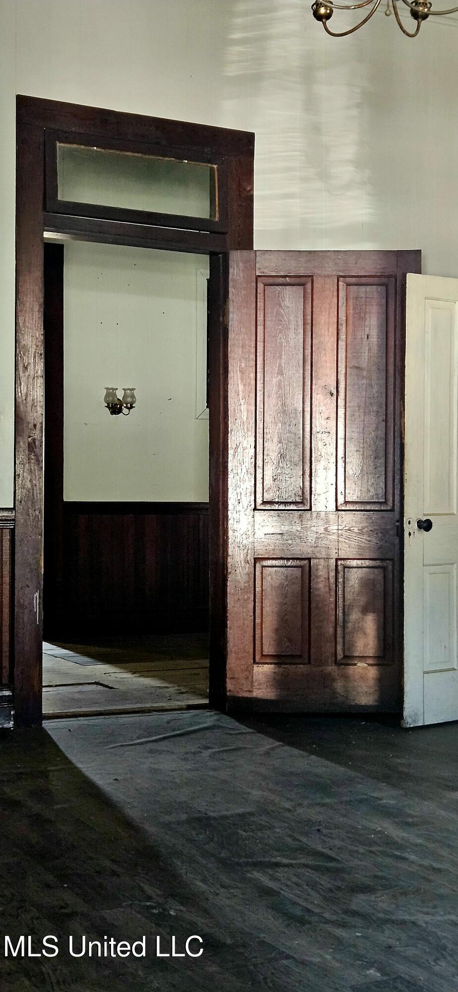 710 Church Street Columbia, MS 39429 - Photo 16 of 24 20250911_144959