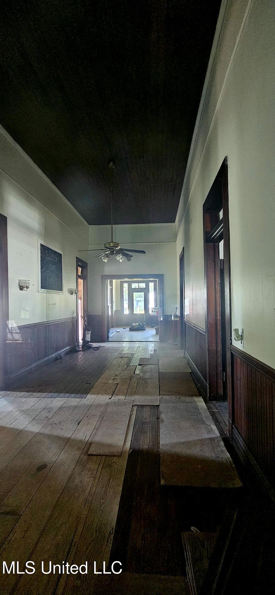 710 Church Street Columbia, MS 39429 - Photo 22 of 24 20250911_145140