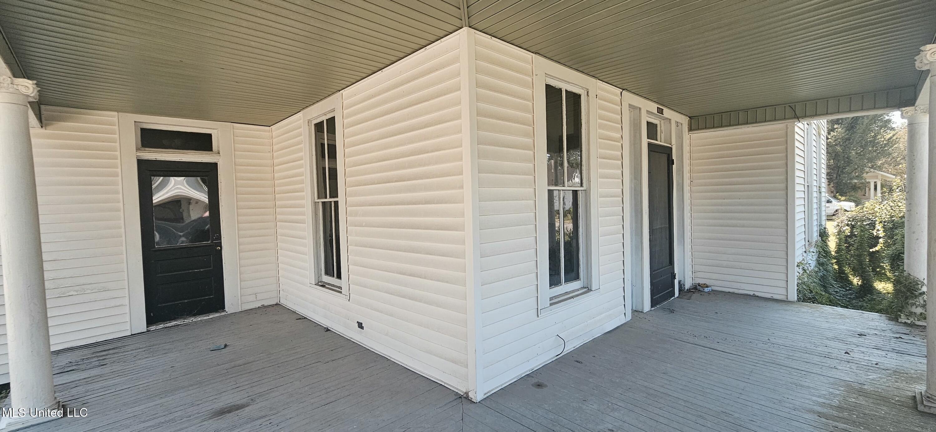 710 Church Street Columbia, MS 39429 - Photo 3 of 24 20250911_144602