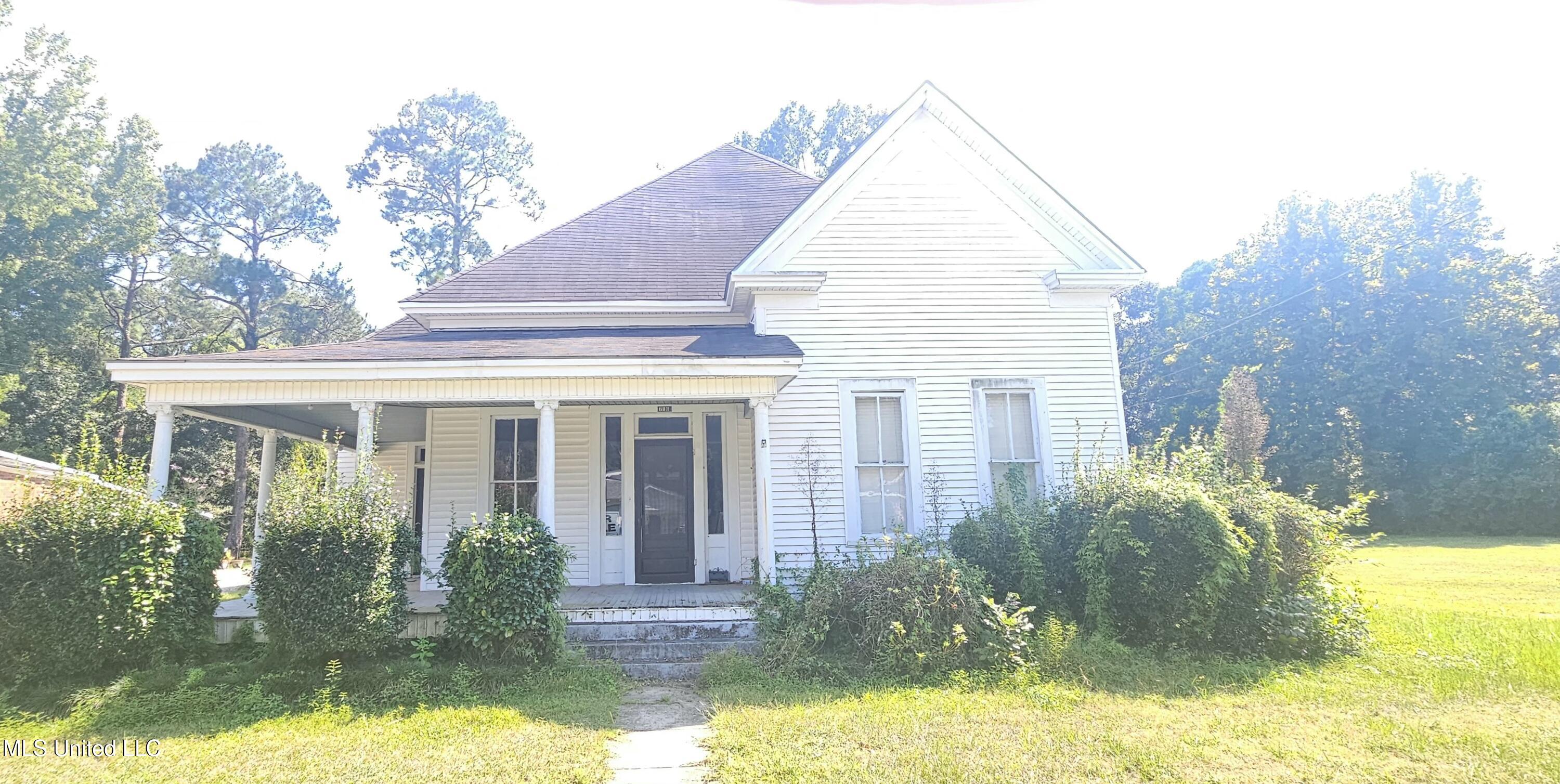 710 Church Street Columbia, MS 39429 - Photo 6 of 24 20250911_144149