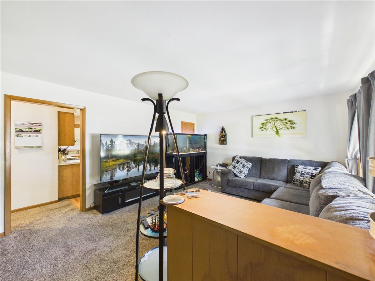 409 Glendale Road Loves Park, IL 61111 - Photo 6 of 49 Gallery Image 6