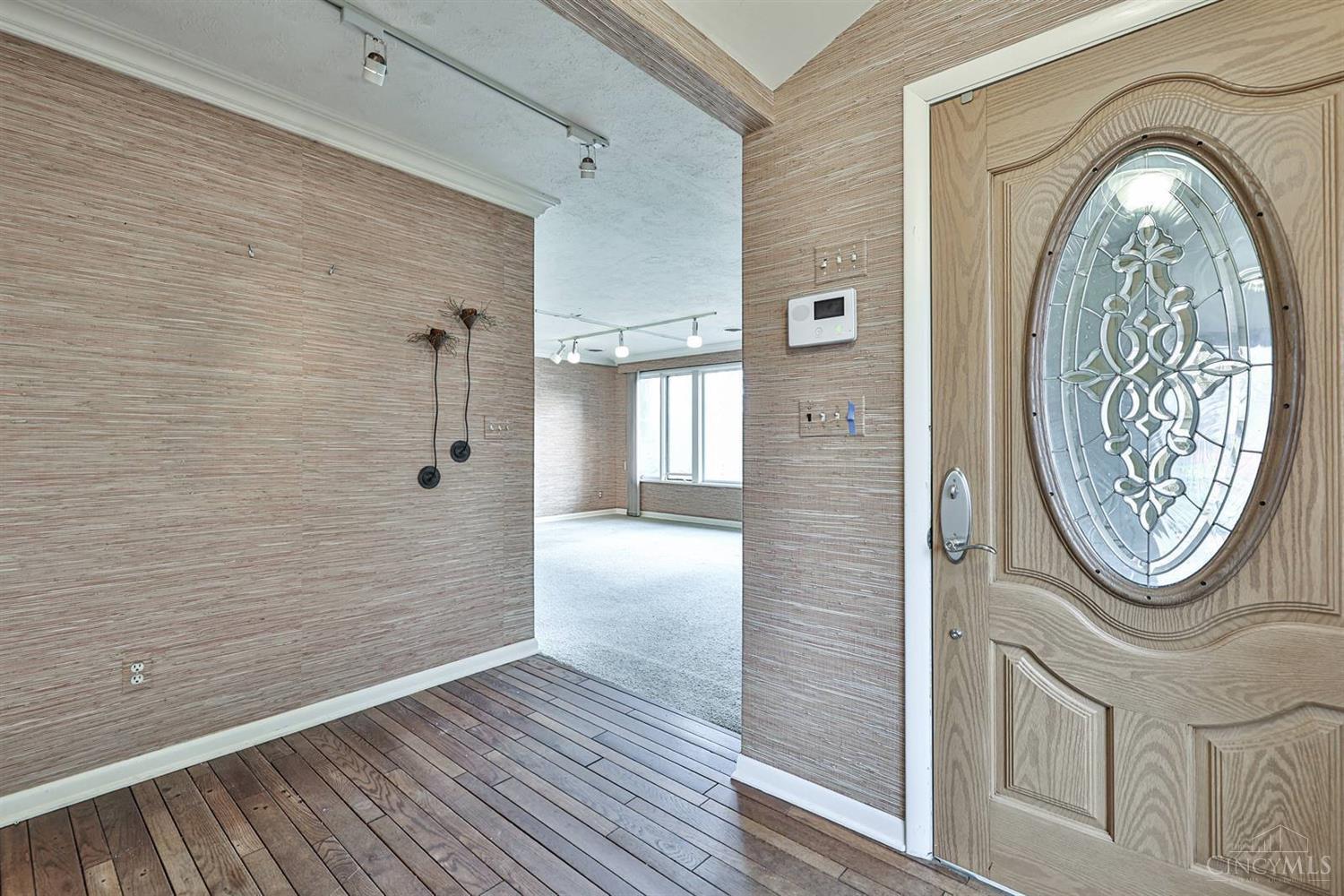 7025 Bridges Road Cincinnati, OH 45230 - Photo 5 of 36 Gallery Image 5