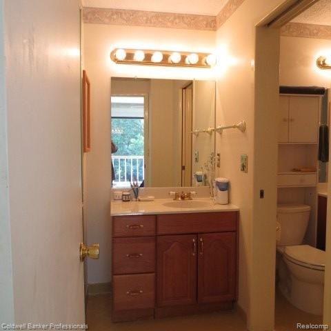 643 Oakbrook West, Unit 23 Rochester, MI 48307 - Photo 15 of 24 Master Bath