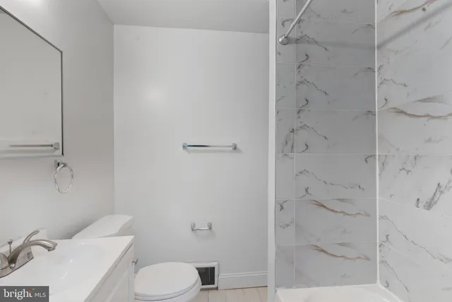 $1,800 | 5044 Wade Street, Philadelphia, PA 19144