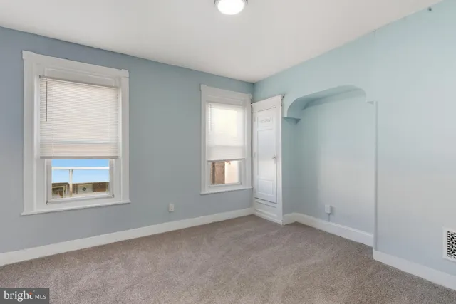 $1,800 | 5044 Wade Street, Philadelphia, PA 19144