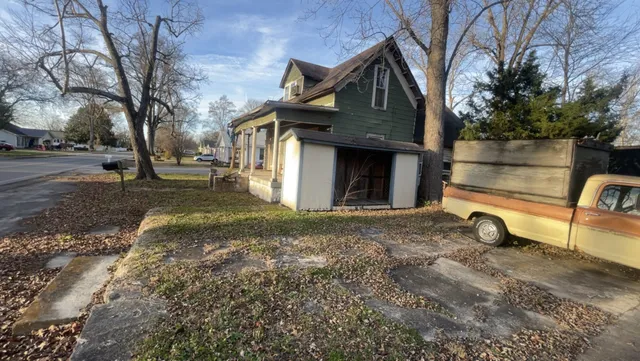 $125,000 | 702 North Washington Street, Tullahoma, TN 37388