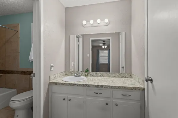 $159,900 | 403 Poplar Street, Levelland, TX 79336