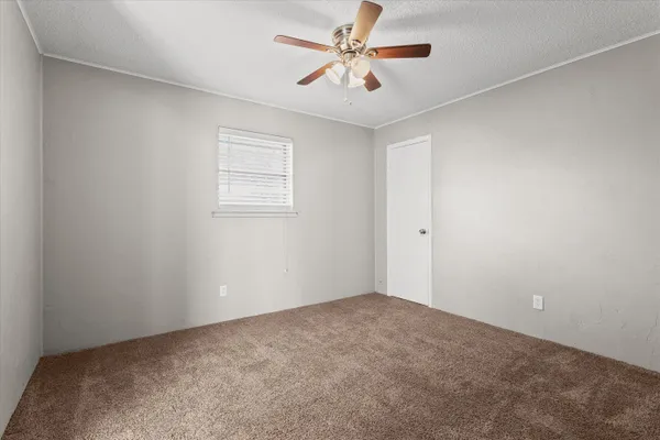 $159,900 | 403 Poplar Street, Levelland, TX 79336