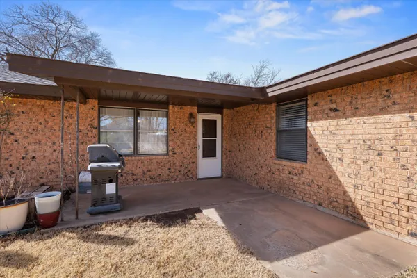$159,900 | 403 Poplar Street, Levelland, TX 79336