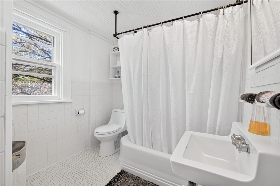 374 Stone Road Greece, NY 14616 - Photo 18 of 24 Full bath on 2nd floor