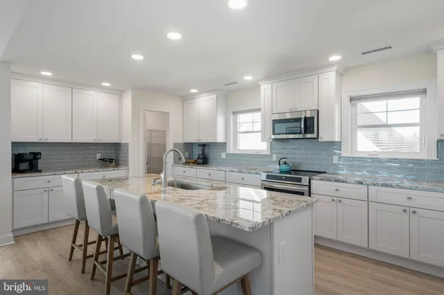 $1,514,999 | 2851 South Bayshore Drive, Milton, DE 19968