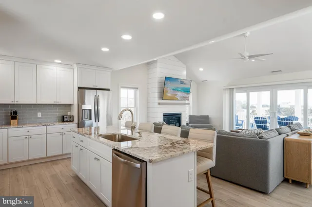 $1,514,999 | 2851 South Bayshore Drive, Milton, DE 19968