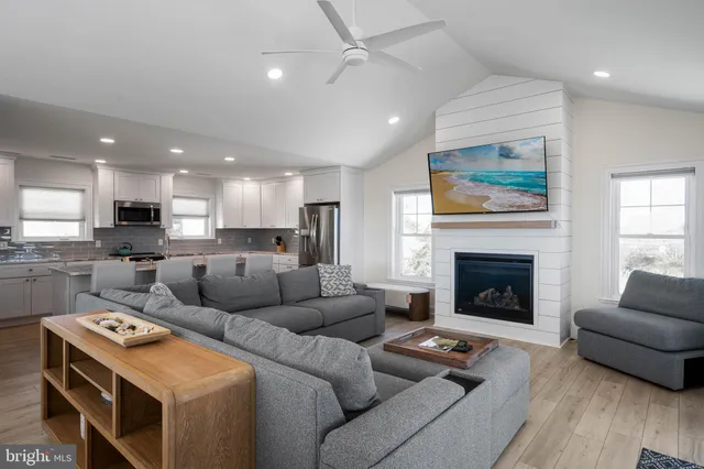 $1,514,999 | 2851 South Bayshore Drive, Milton, DE 19968