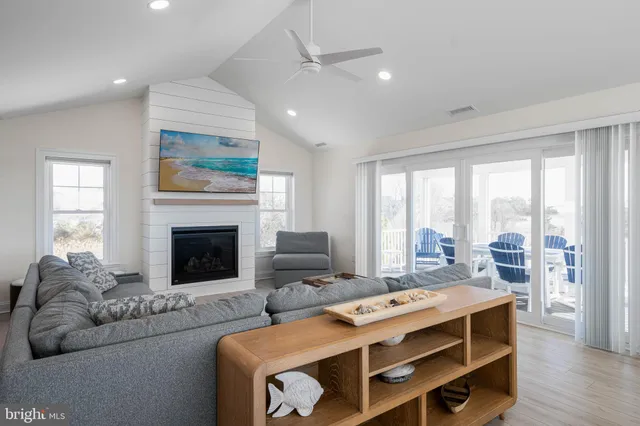 $1,514,999 | 2851 South Bayshore Drive, Milton, DE 19968