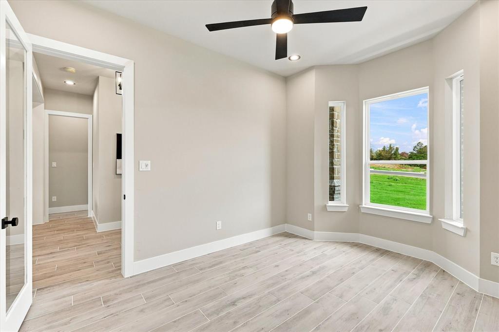 1005 Andy Rnch Court Azle, TX 76020 - Photo 7 of 40 Gallery Image 7