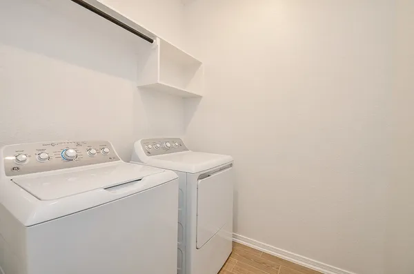 $1,975 | 130 East Coralburst Loop, Montgomery, TX 77316