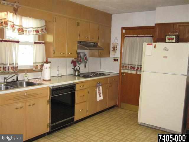 110 Rodes Avenue Gettysburg, PA 17325 - Photo 8 of 21 Gallery Image 8