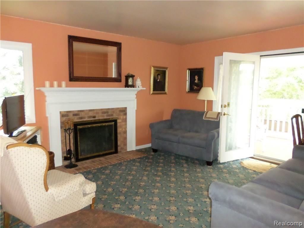 38146 Westchester Road Sterling Heights, MI 48310 - Photo 28 of 54 Familyroom1.JPG