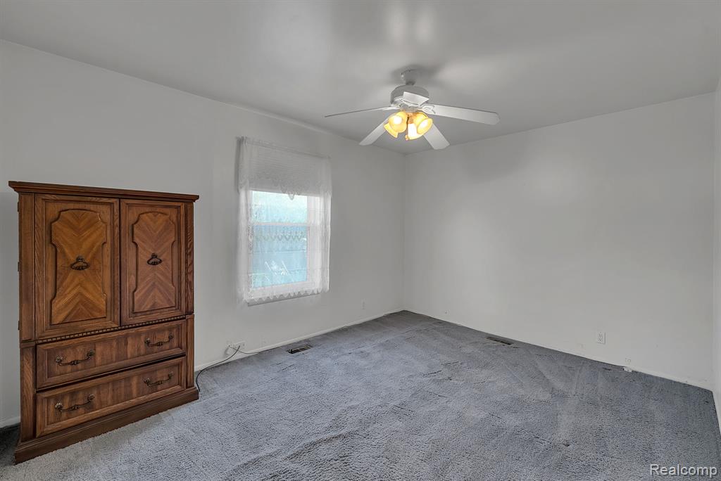 578 Newport Road Carleton, MI 48117 - Photo 23 of 38
