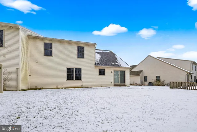 $420,000 | 5315 Oak Leaf Drive, Mount Joy, PA 17552