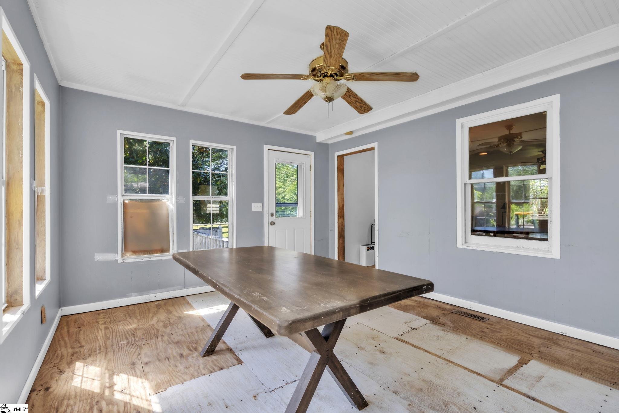 408 Bakerville Road Easley, SC 29642 - Photo 10 of 32