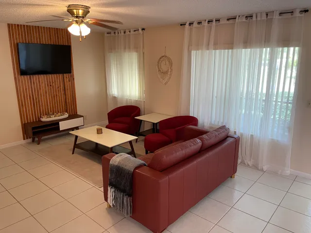 $1,800 | 4988 Sable Pine Circle, Unit D1, West Palm Beach, FL 33417