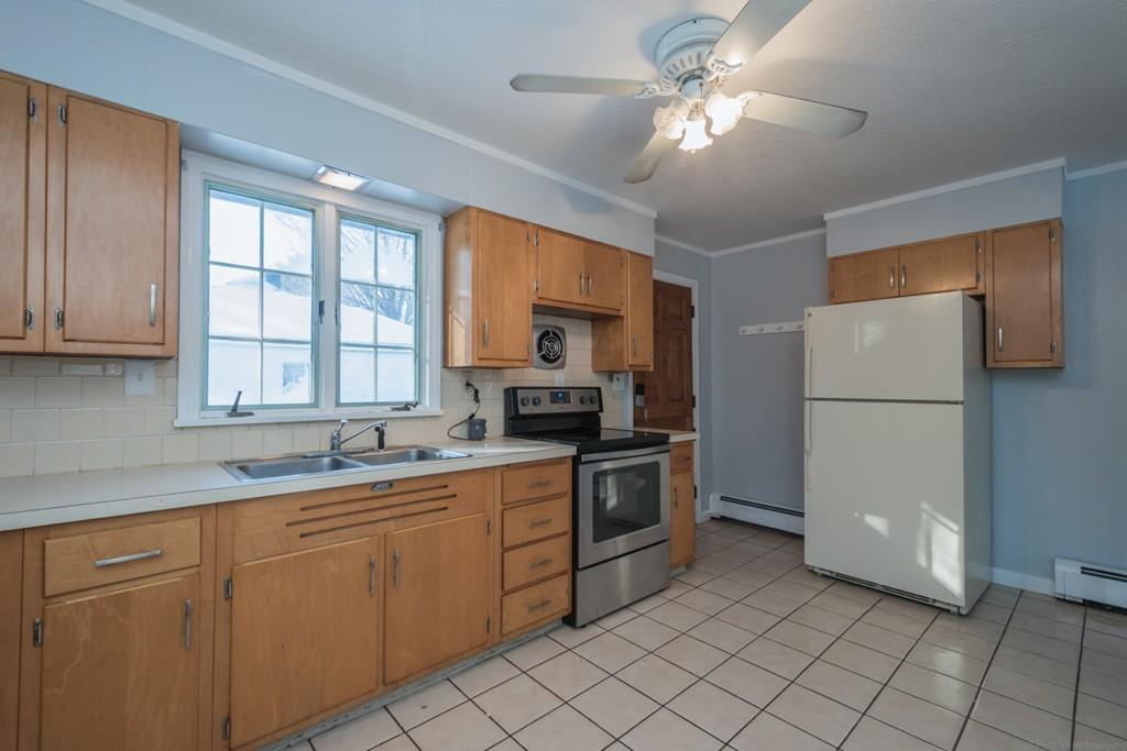 16 Nonquit Street Worcester, MA 01604 - Photo 7 of 20 Gallery Image 7