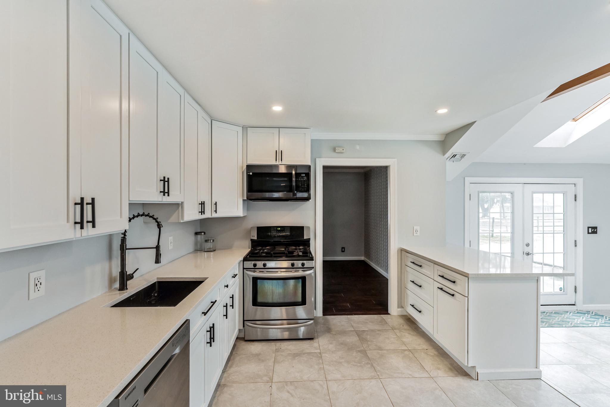 809 Trenton Road Fairless Hills, PA 19030 - Photo 8 of 30 Gallery Image 8