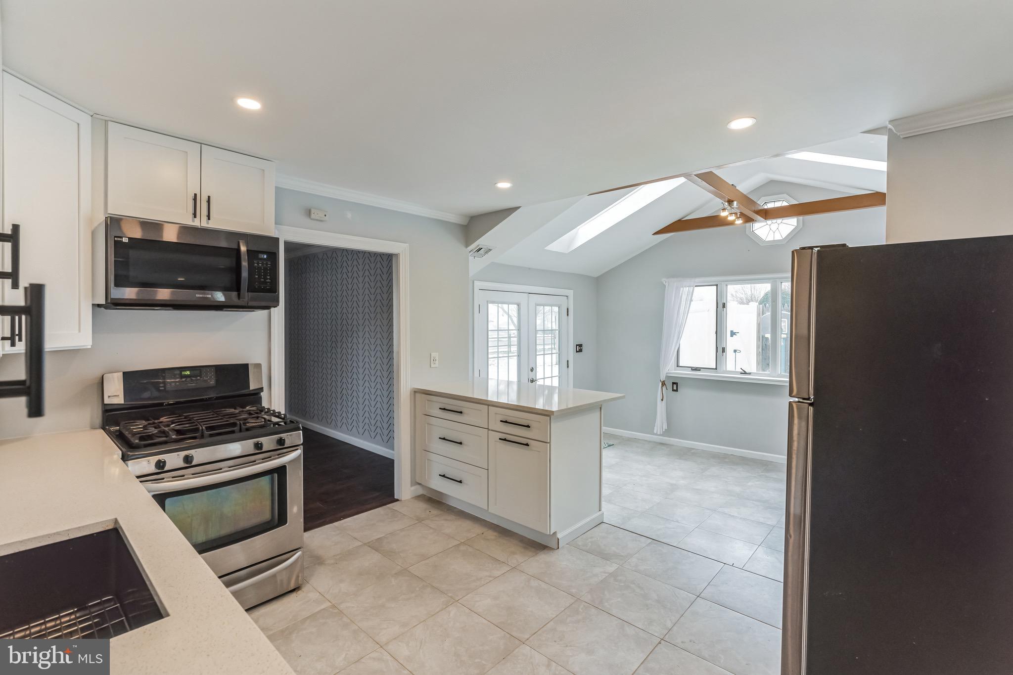809 Trenton Road Fairless Hills, PA 19030 - Photo 10 of 30 Gallery Image 10