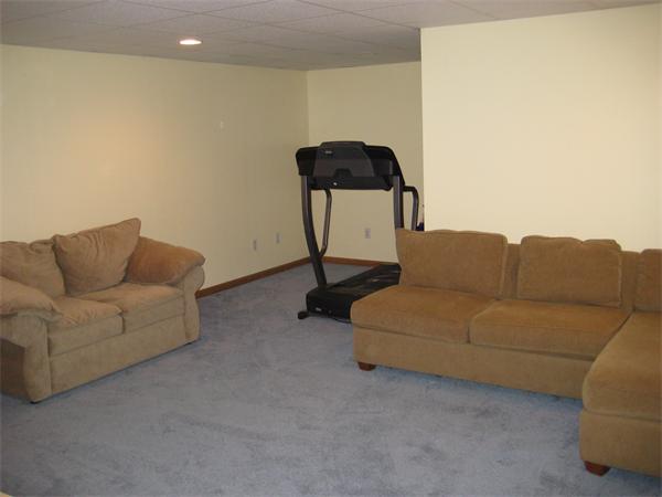 156 Gould Road Charlton, MA 01507 - Photo 19 of 22 Gallery Image 19