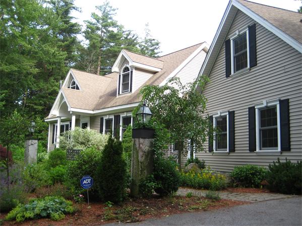 156 Gould Road Charlton, MA 01507 - Photo 2 of 22 Gallery Image 2