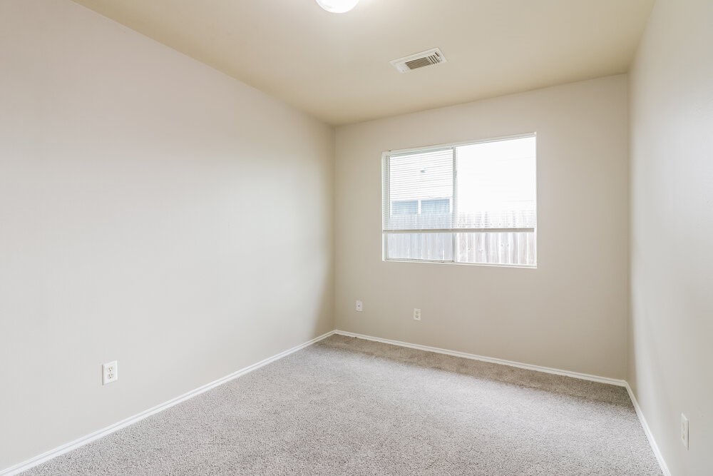 12531 Roxdale Ridge Drive Houston, TX 77044 - Photo 13 of 16