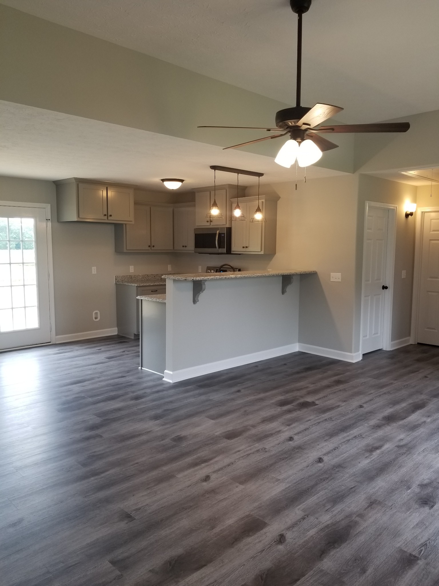 4556 Long Creek Road Lafayette, TN 37083 - Photo 2 of 25 Gallery Image 2