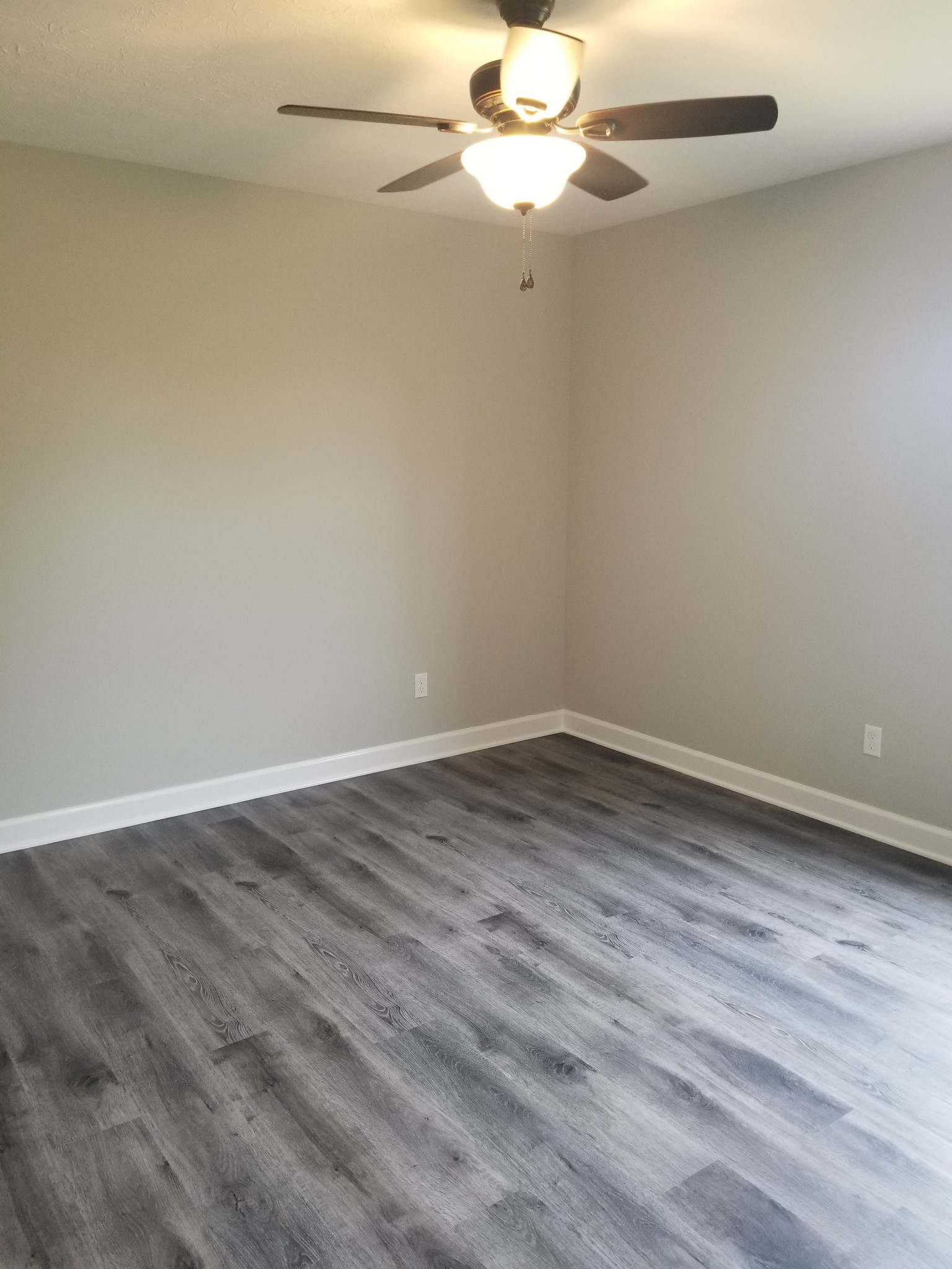 4556 Long Creek Road Lafayette, TN 37083 - Photo 15 of 25 Gallery Image 15