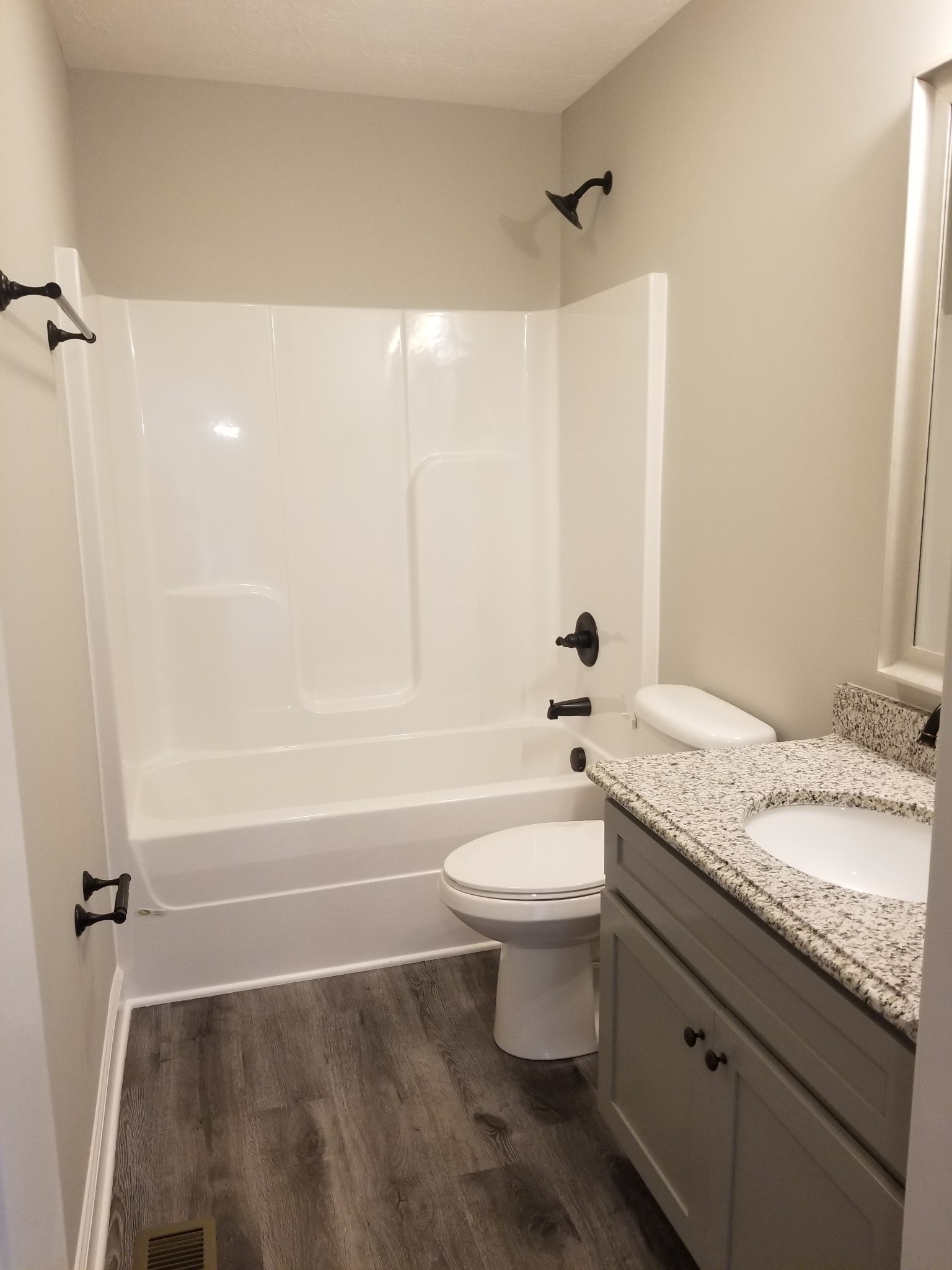4556 Long Creek Road Lafayette, TN 37083 - Photo 18 of 25 Gallery Image 18